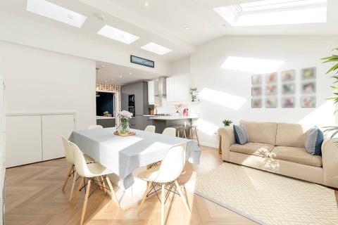 5 Cottage Green, Edinburgh, EH4 6RJ