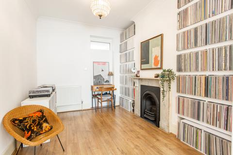 49 Strahan Road, London, E3 5DA