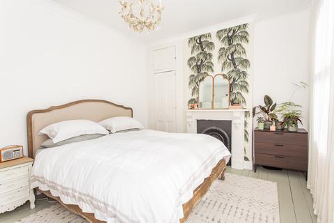 49 Strahan Road, London, E3 5DA