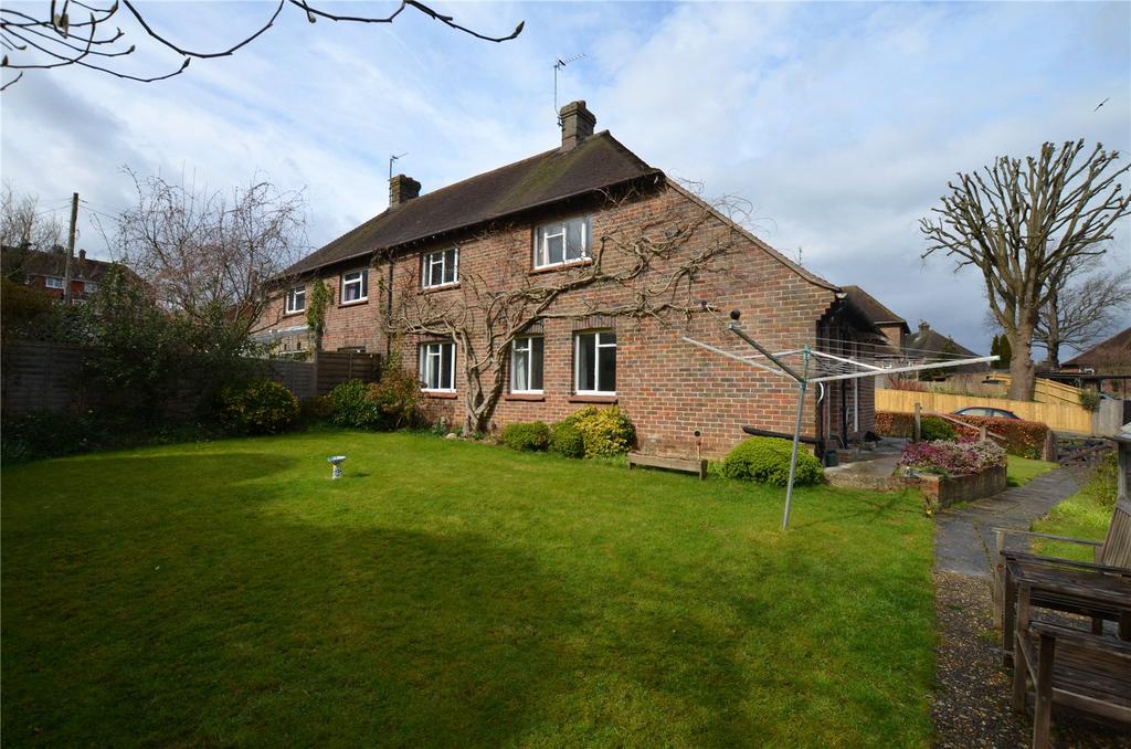 Selby Rise, Uckfield, East Sussex, TN22 3 bed semidetached house £