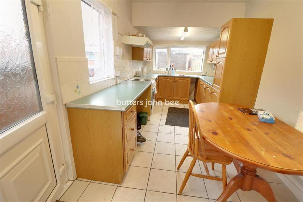 Vincent St, Crewe 3 bed terraced house £625 pcm (£144 pw)