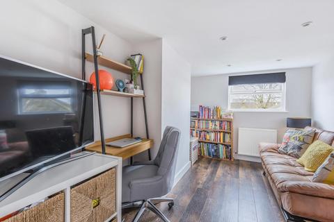 19 Elliott Road, Bromley, BR2 9NT