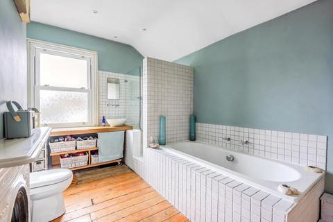 19 Elliott Road, Bromley, BR2 9NT