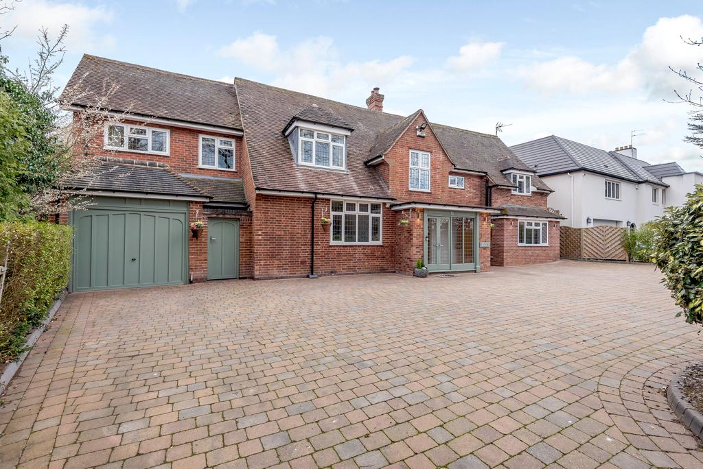 Meriden Road, HamptoninArden, Solihull 4 bed detached house £1,200,000