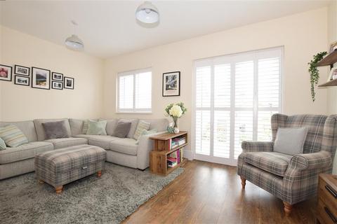 1 Valley Close, Tonbridge, TN11 0FN