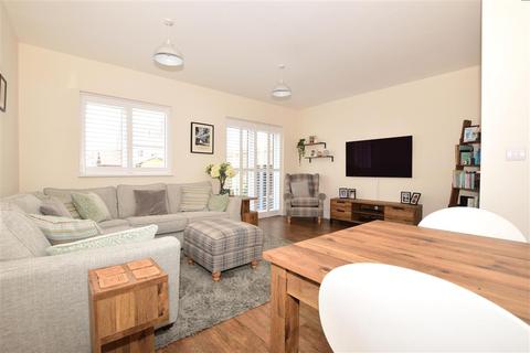 1 Valley Close, Tonbridge, TN11 0FN