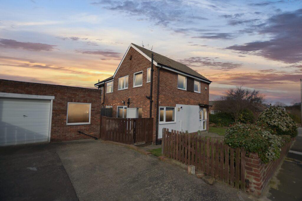 3 Bedroom Semidetached House for Sale on Foxton Avenue, Newcastle Upon