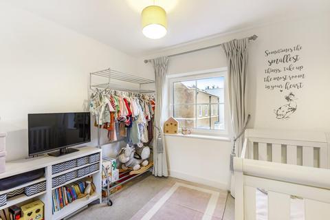 16, Tanner House Flambard Way, Godalming, GU7 1FJ