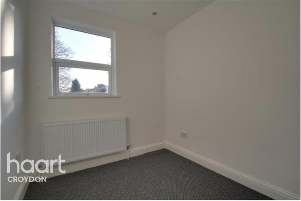 Enmore Road, SE25 5 bed house share £325 pcm (£75 pw)