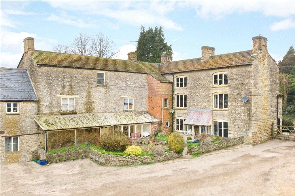 Mill Road, Whitfield, Brackley, Northamptonshire, NN13 11 bed semi