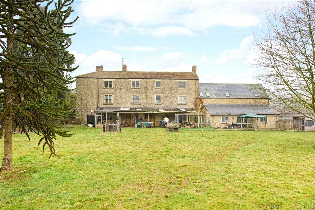 Mill Road, Whitfield, Brackley, Northamptonshire, NN13 11 bed semi