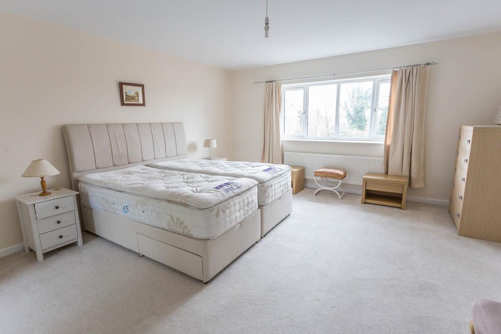 Bedroom 1with en-suite