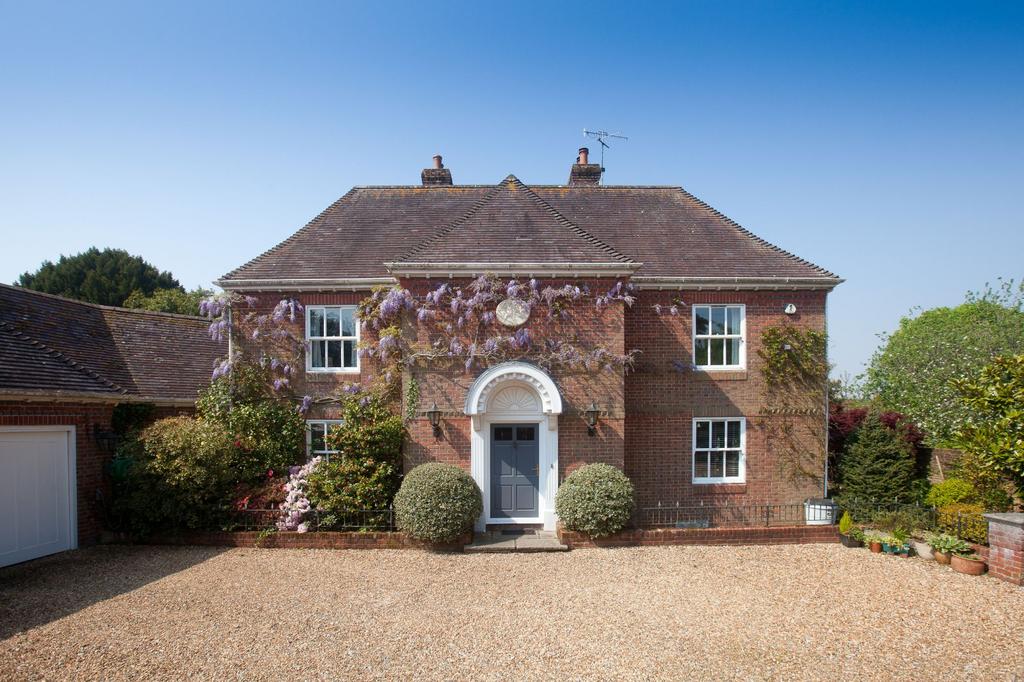 Moot Lodge