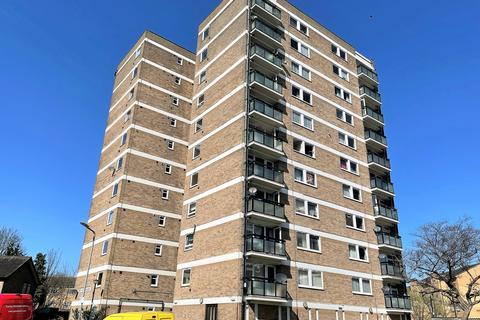 52, Victoria House Durham Avenue, Romford, RM2 6JL
