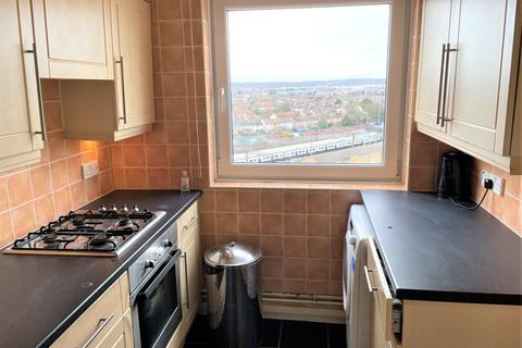 52, Victoria House Durham Avenue, Romford, RM2 6JL