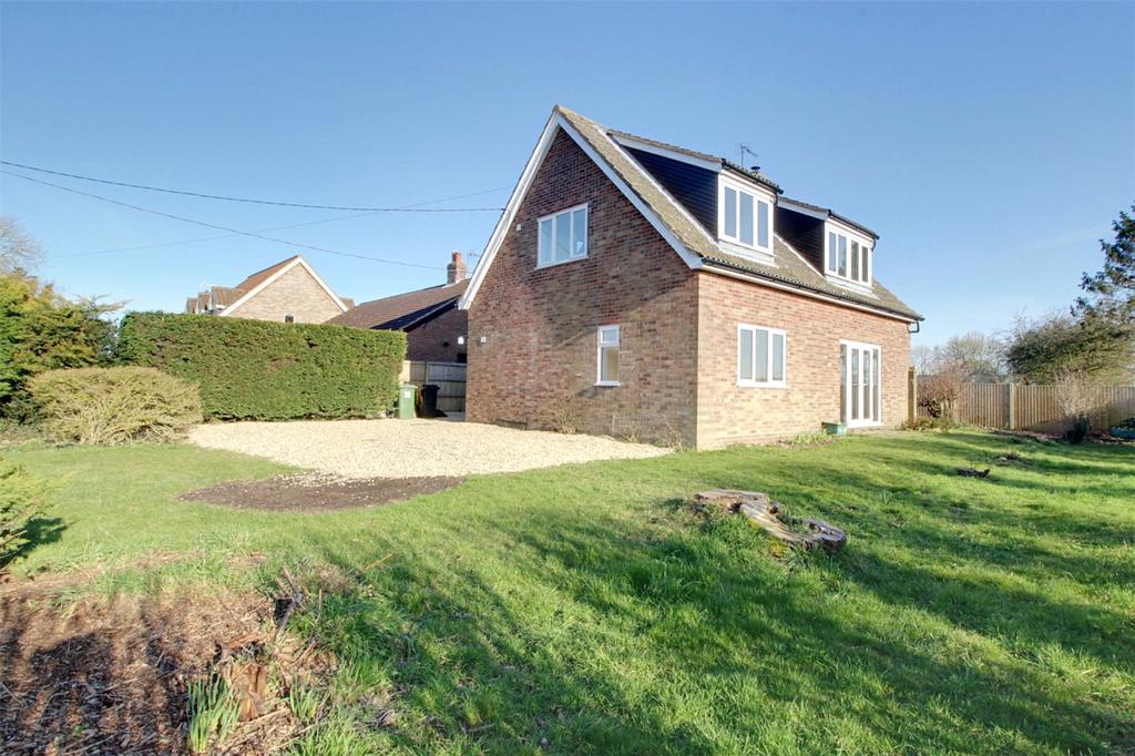 Litcham Road, Mileham, King's Lynn, Norfolk, PE32 3 bed detached house