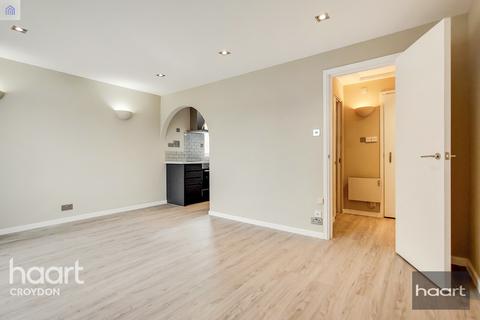 18 Adams Way, Croydon, CR0 6JT