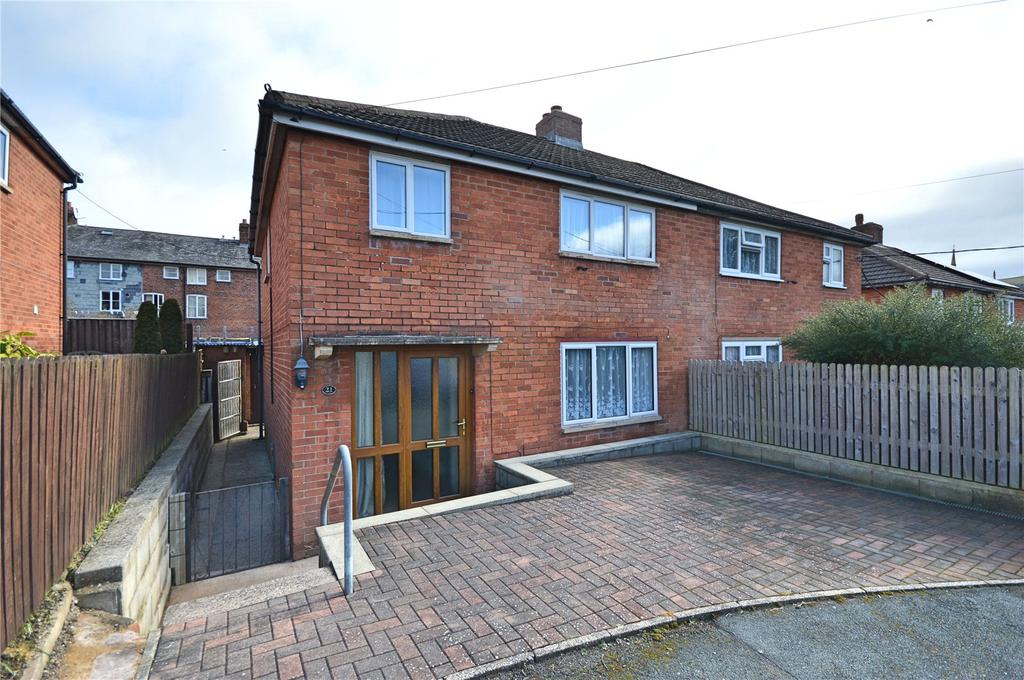 Crescent Gardens, Newtown, Powys, SY16 3 bed semidetached house £134,500