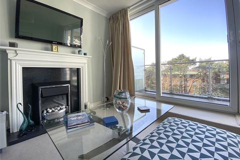 37 Admirals Walk, Bournemouth, BH2 5HG