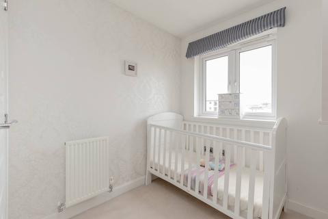 15 Hewlett Way, South Queensferry, EH30 9AA