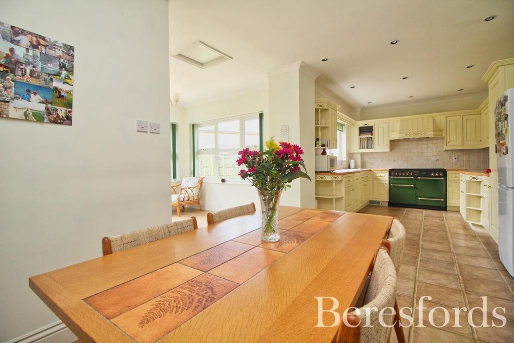 Kitchen / Breakfast