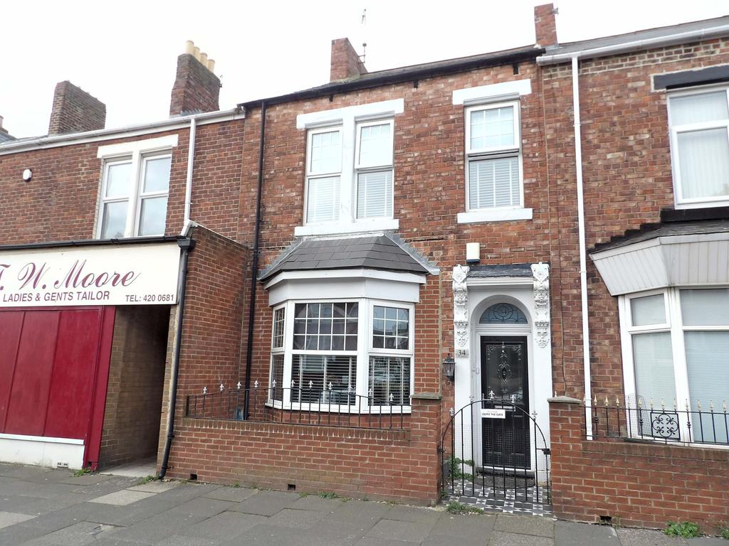 Stanhope Road, Chichester, South Shields, Tyne and Wear, NE33 4BT 4 bed