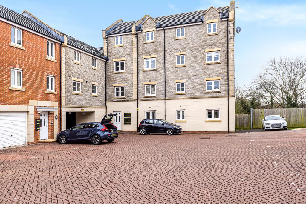 Lower Stratton, Swindon, SN3 2 bed apartment £850 pcm (£196 pw)