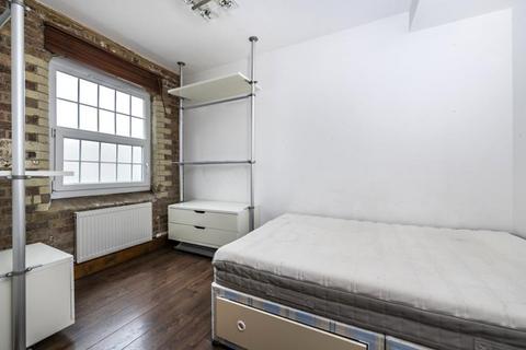 2 bedroom apartment to rent, Prince Of Wales Passage, Camden, NW1