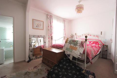 47 Albert Road, Deal, CT14 9RB