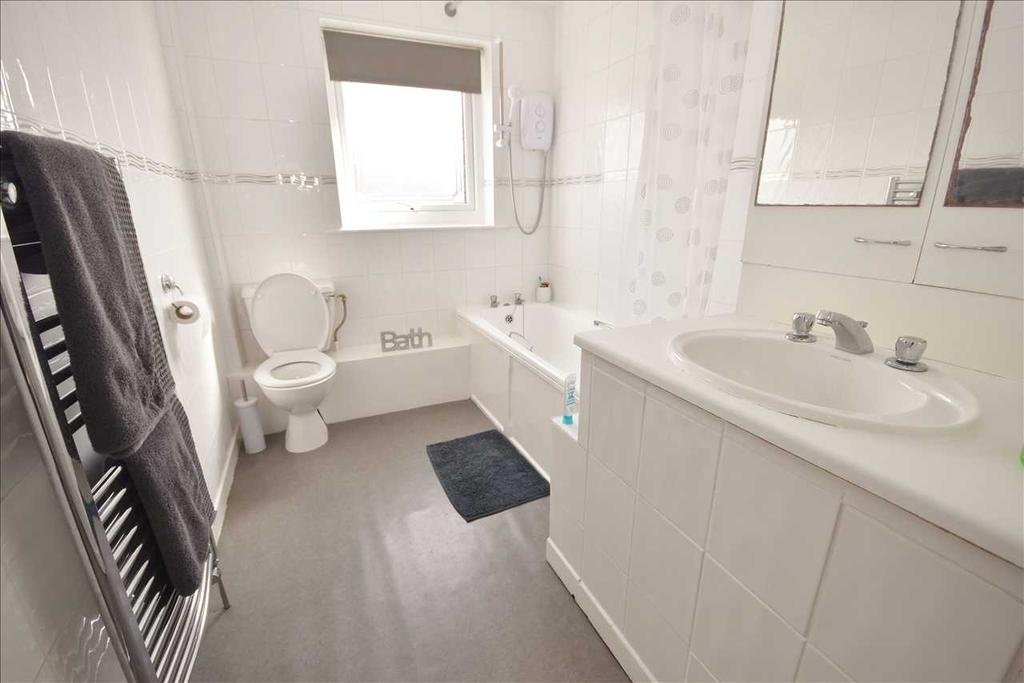 En-Suite Bathroom