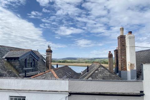 undefined, Hoods Buildings, Fore Street, Topsham
