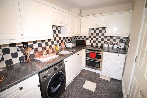2 Bonnethill Place, Dundee, DD1 2AD
