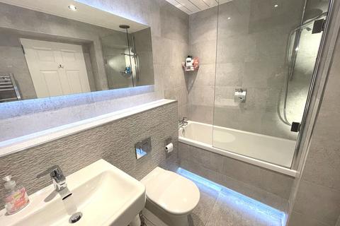 2 Bonnethill Place, Dundee, DD1 2AD