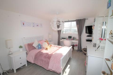 2 Bonnethill Place, Dundee, DD1 2AD