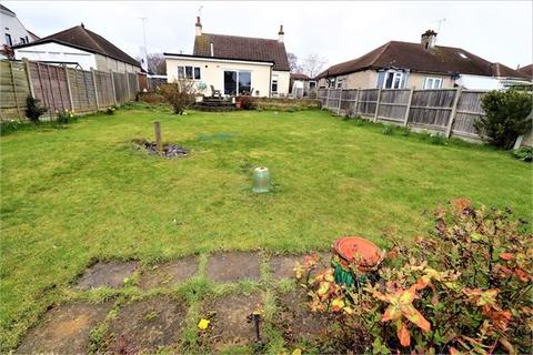 18 Bilton Road, Benfleet, SS7 2HH