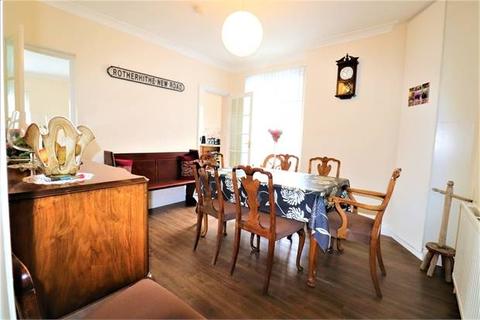 18 Bilton Road, Benfleet, SS7 2HH