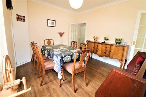 18 Bilton Road, Benfleet, SS7 2HH