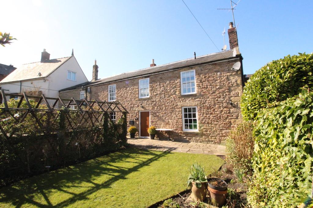 Eastgate, Hexham 2 bed cottage £299,950