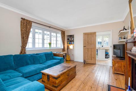 8 Shrapnel Road, London, SE9 1LB