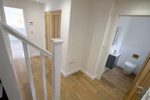 7, Manor View Lower Road, Temple Ewell, Dover, CT16 3PU