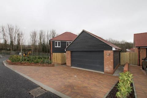 7, Manor View Lower Road, Temple Ewell, Dover, CT16 3PU
