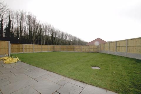 7, Manor View Lower Road, Temple Ewell, Dover, CT16 3PU