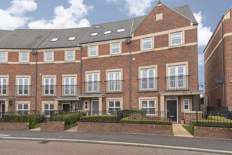 Featherstone Grove, Great Park, Gosforth, Newcastle upon Tyne 5 bed