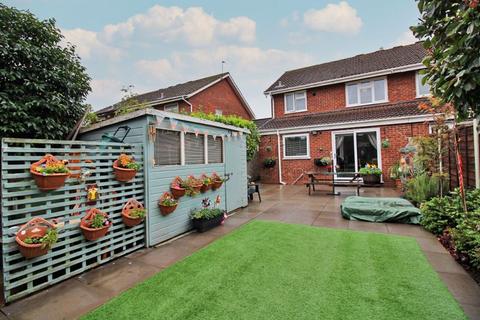 11 Ainsworth Road, Fordhouses, Wolverhampton, WV10 8TA