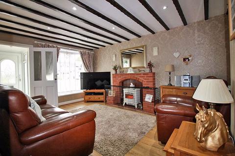 11 Ainsworth Road, Fordhouses, Wolverhampton, WV10 8TA