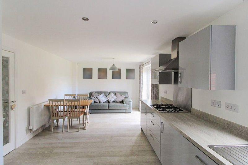 Woodford Drive, Widnes 4 bed detached house £325,000