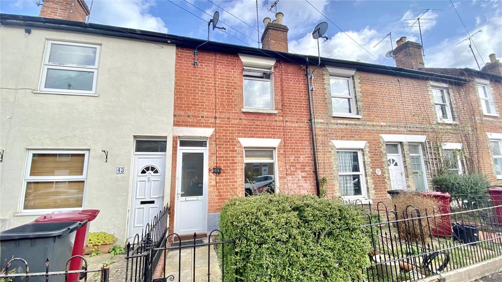 Foxhill Road, Reading, Berkshire, RG1 3 bed terraced house £270,000