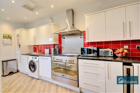 81 Benedictine Road, Cheylesmore, Coventry, CV3 6GW
