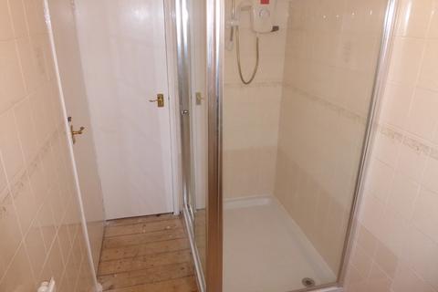 3 Beecroft Crescent, Leeds, LS13 3ES