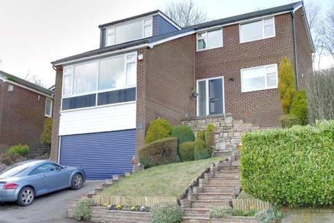 16 The Meadows, Grotton, Oldham, OL4 4LR